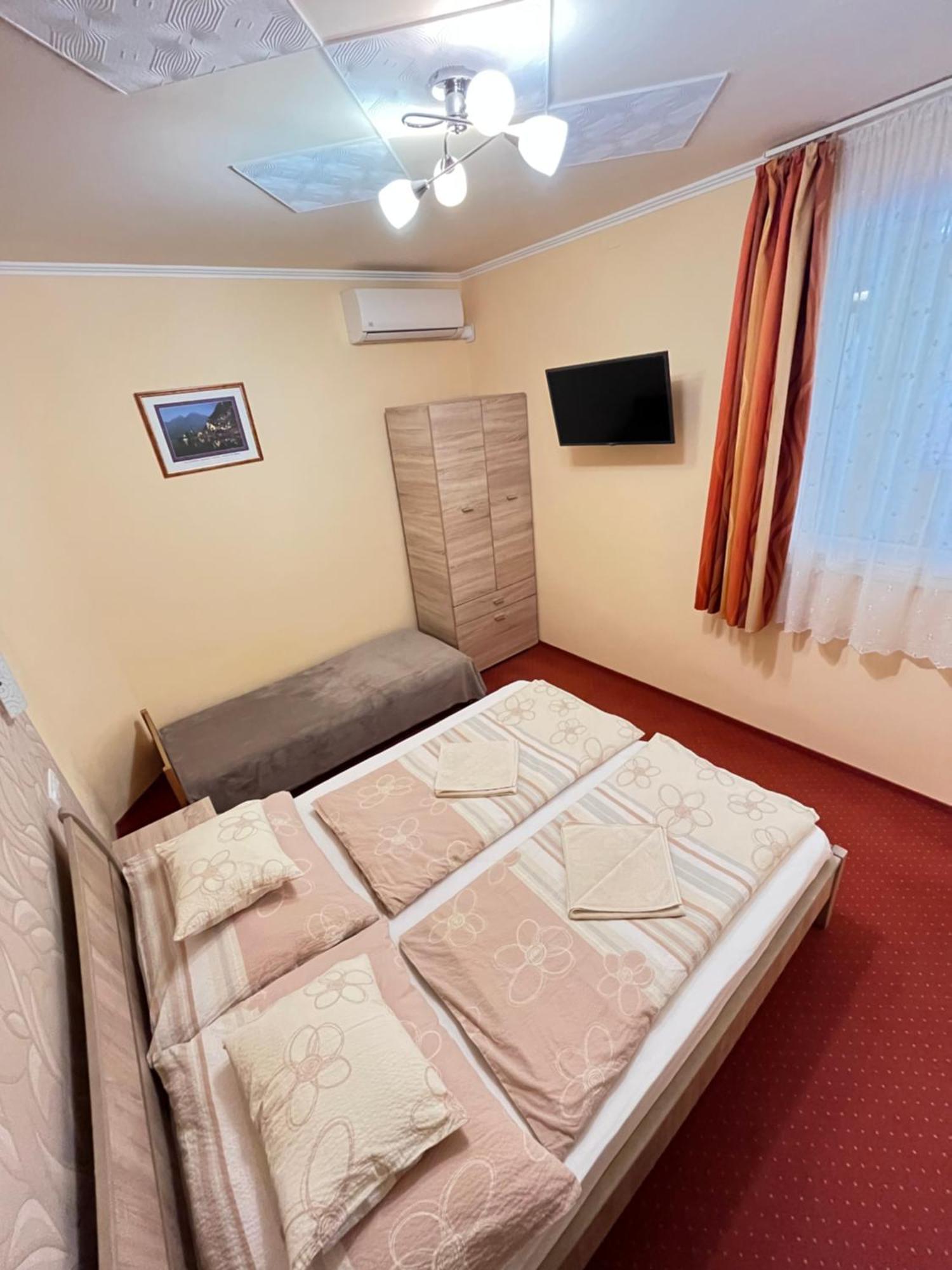 Gesztenye Apartman Mako Exterior photo